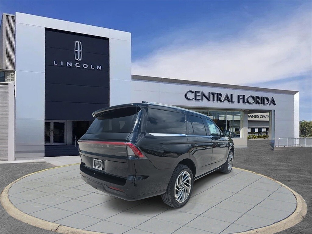 2025 Lincoln Navigator Reserve photo 2