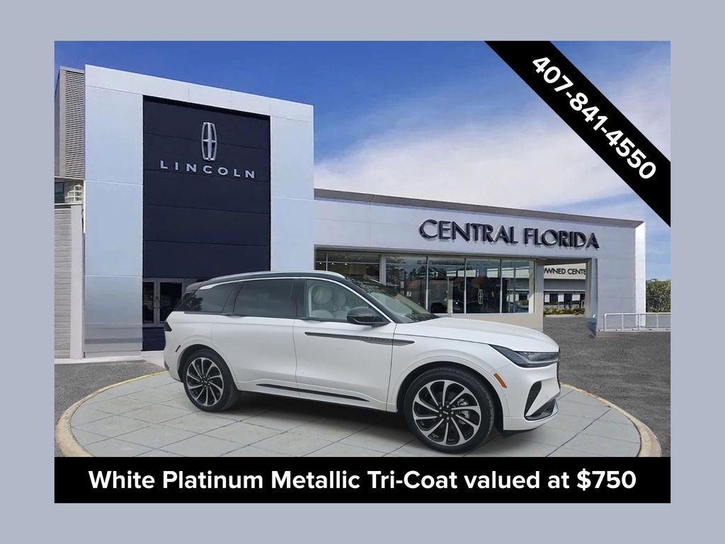 2026 Lincoln Nautilus Black Label's photo