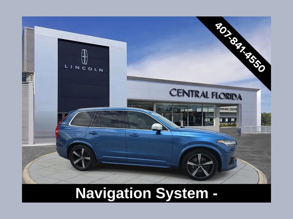 2018 Volvo XC90 T6 AWD R-Design's photo