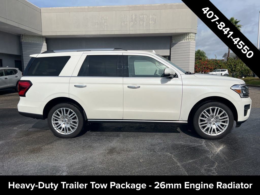 2024 Ford Expedition Limited photo 2