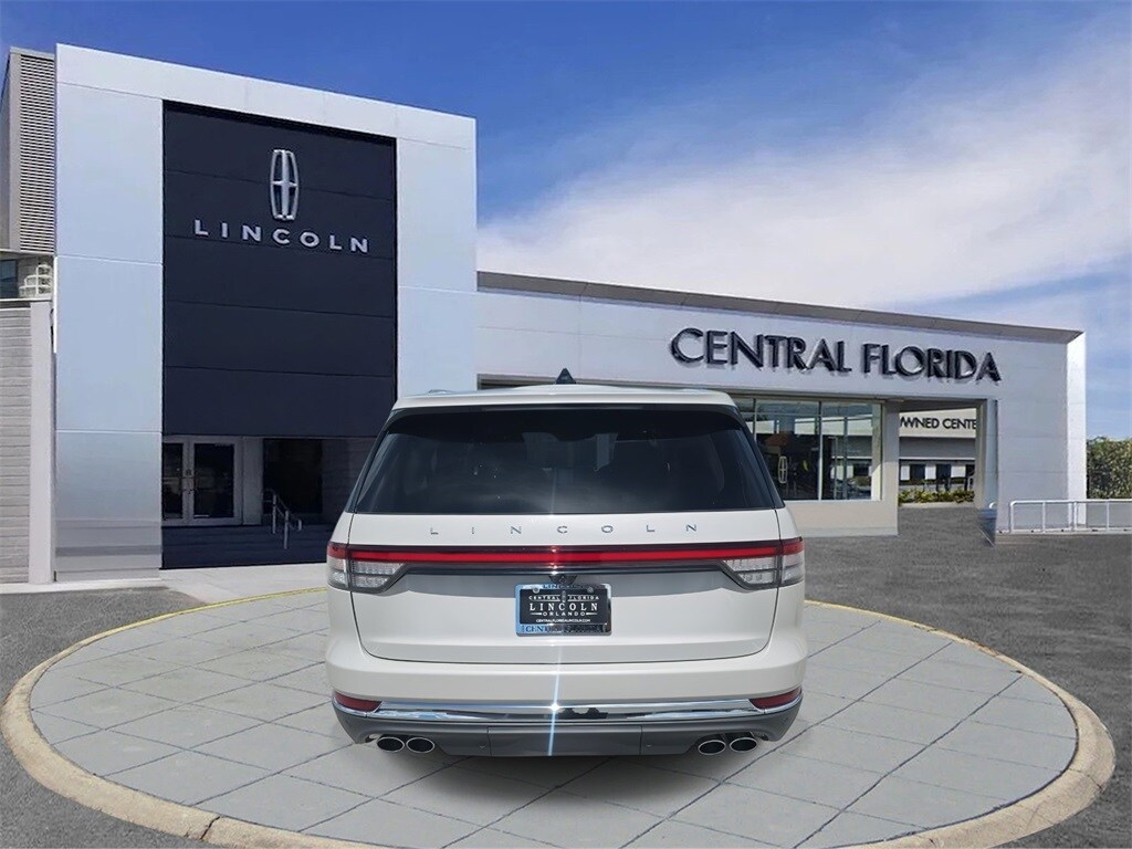 2025 Lincoln Aviator Reserve photo 3