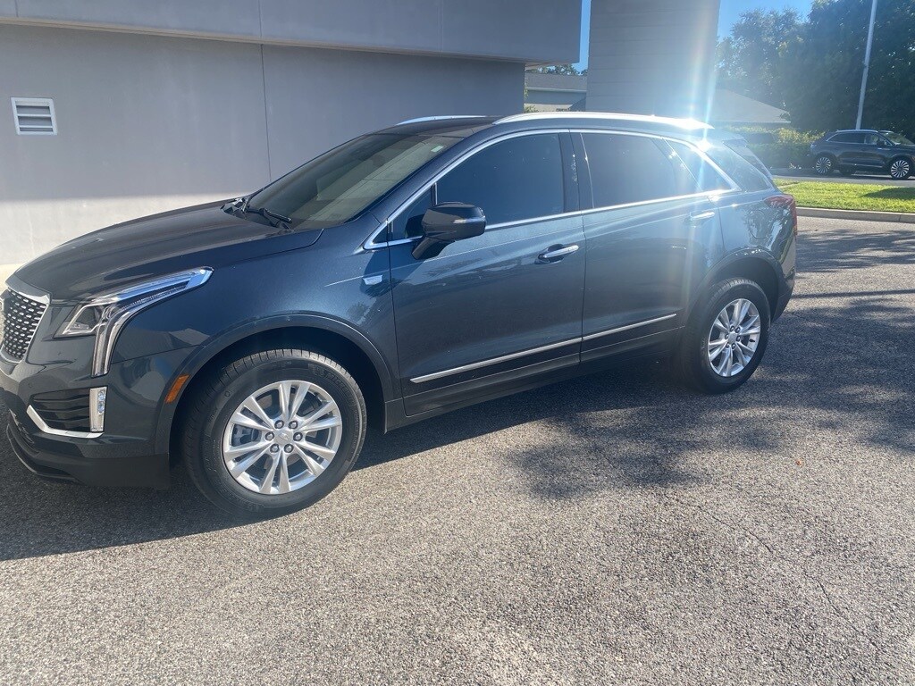 Used 2021 Cadillac XT5 Luxury with VIN 1GYKNAR47MZ156201 for sale in Orlando, FL