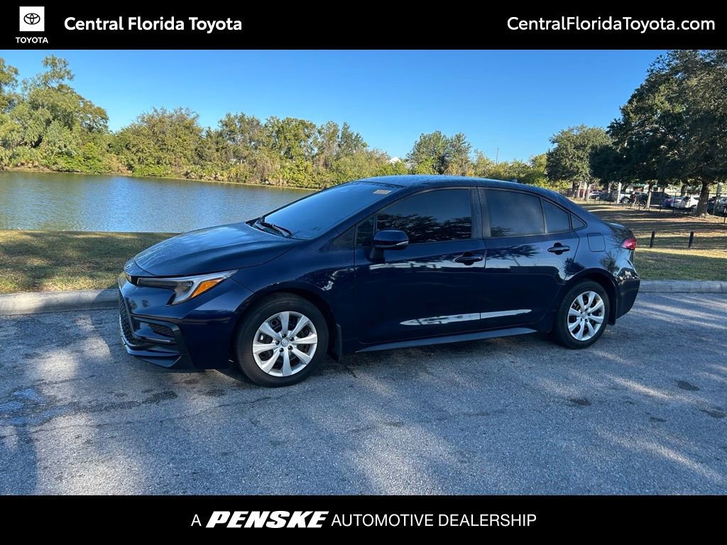 2025 Toyota Corolla SE