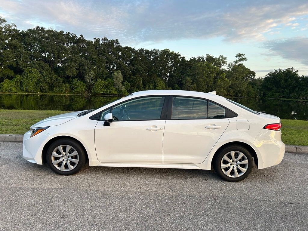 Used 2024 Toyota Corolla LE Sedan