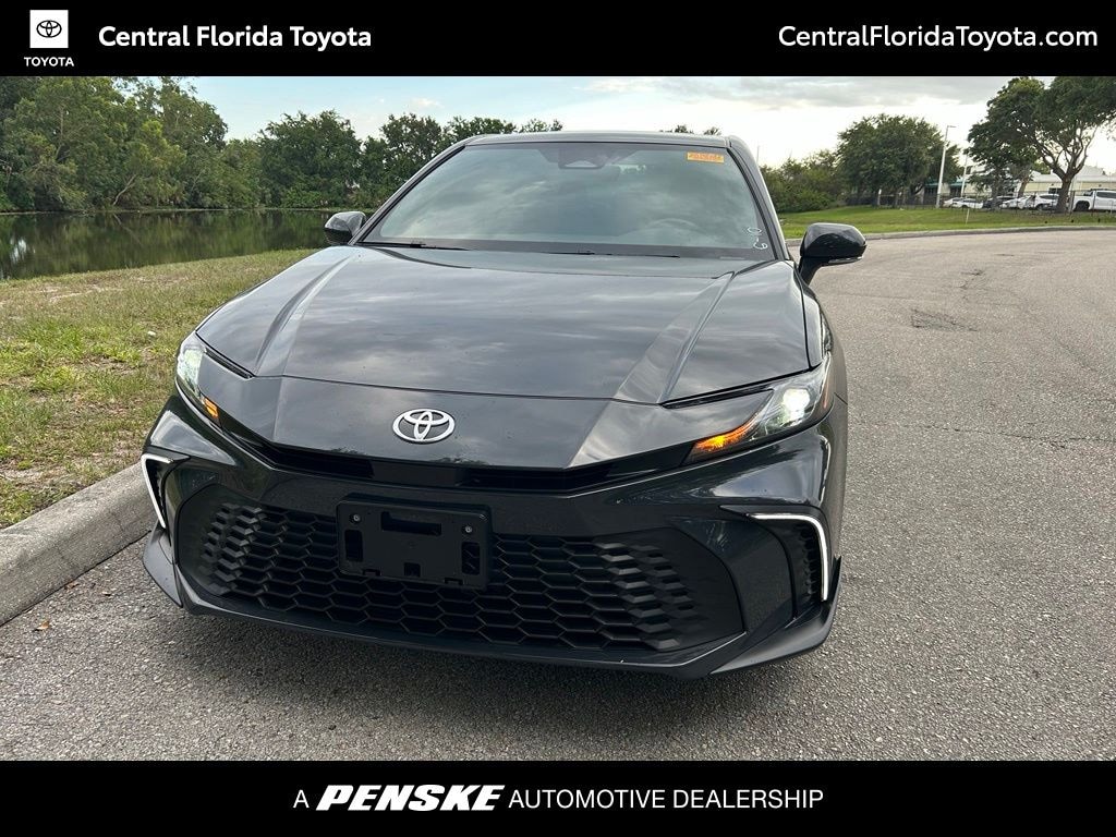 Used 2025 Toyota Camry SE Sedan