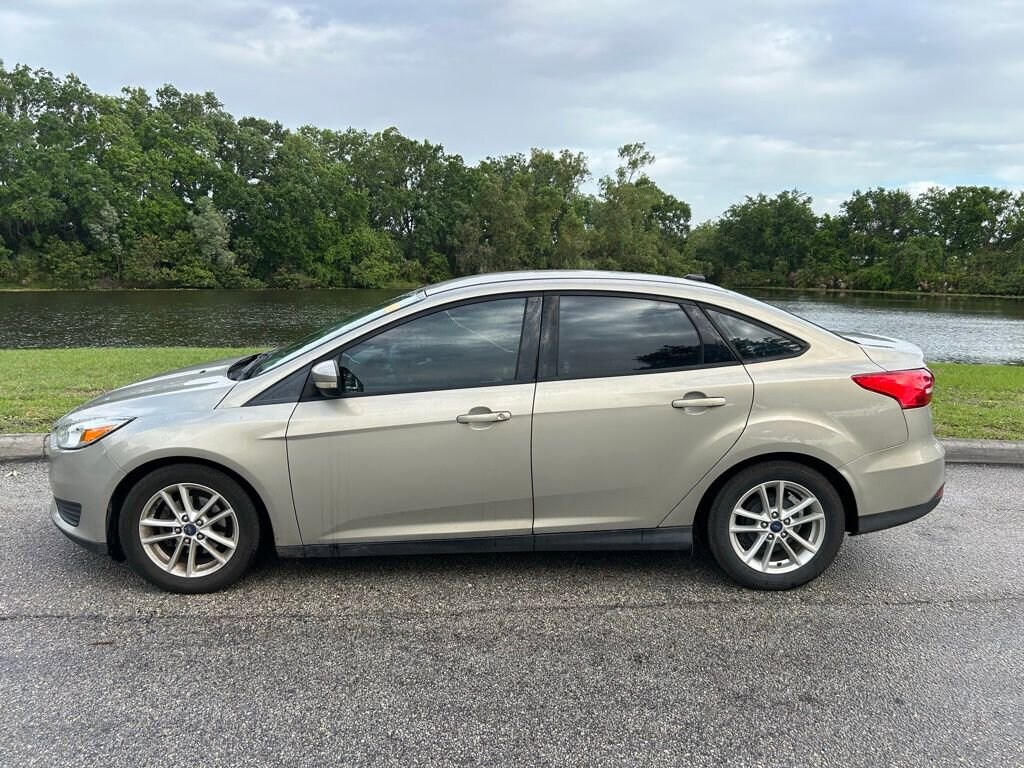 Used 2016 Ford Focus SE Sedan