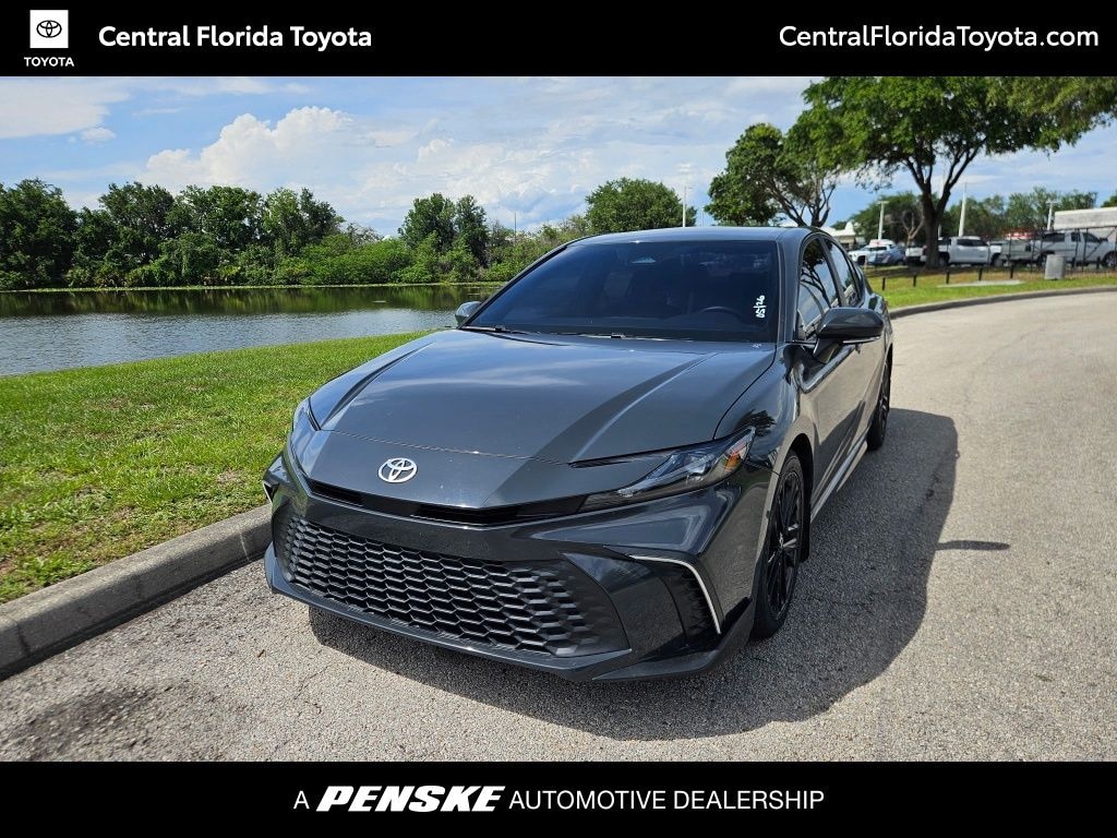 Used 2025 Toyota Camry SE Sedan