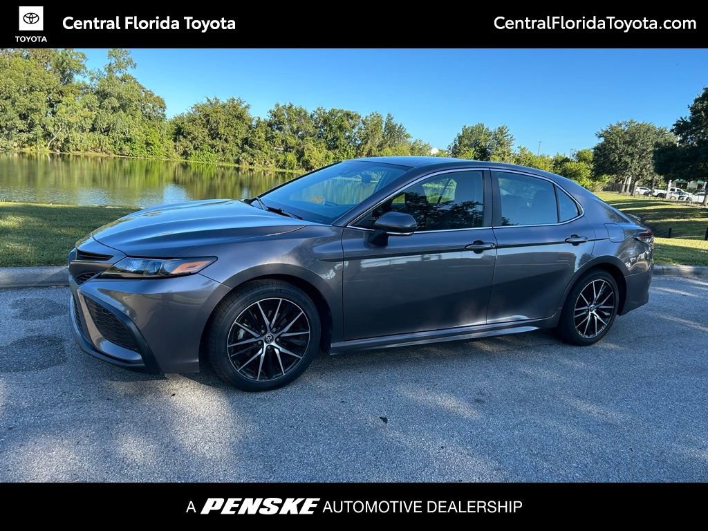 2023 Toyota Camry SE