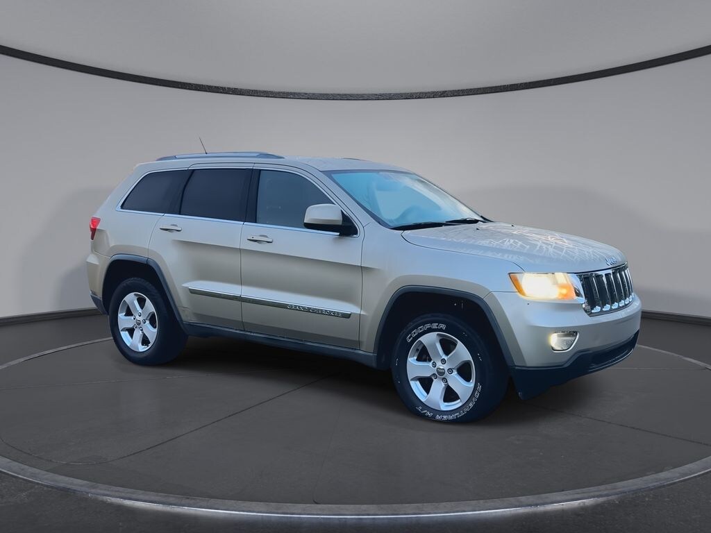Used 2011 Jeep Grand Cherokee Laredo SUV