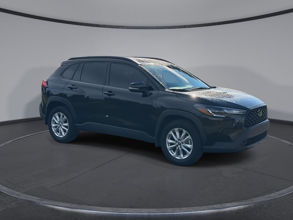 Used 2024 Toyota Corolla Cross LE SUV