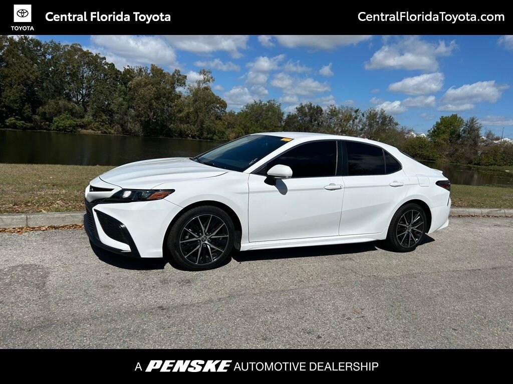 Used 2024 Toyota Camry SE Sedan