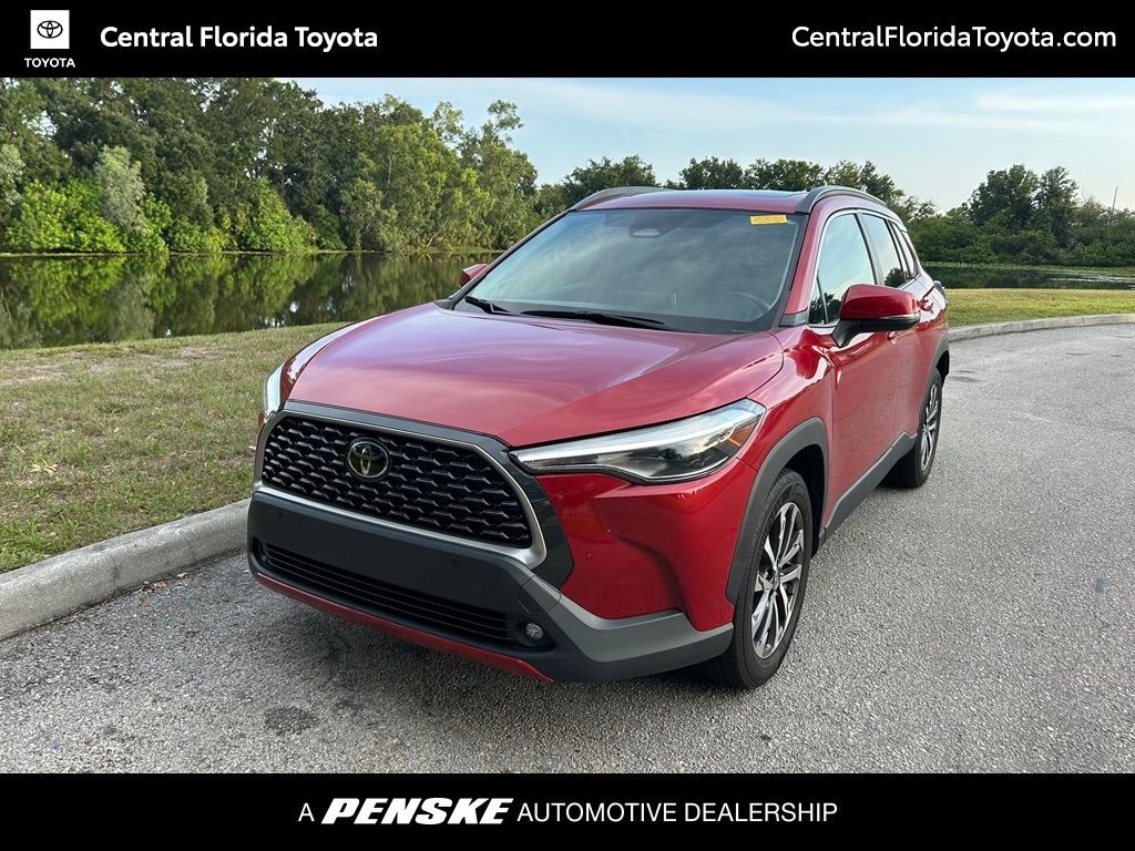 Used 2023 Toyota Corolla Cross XLE SUV