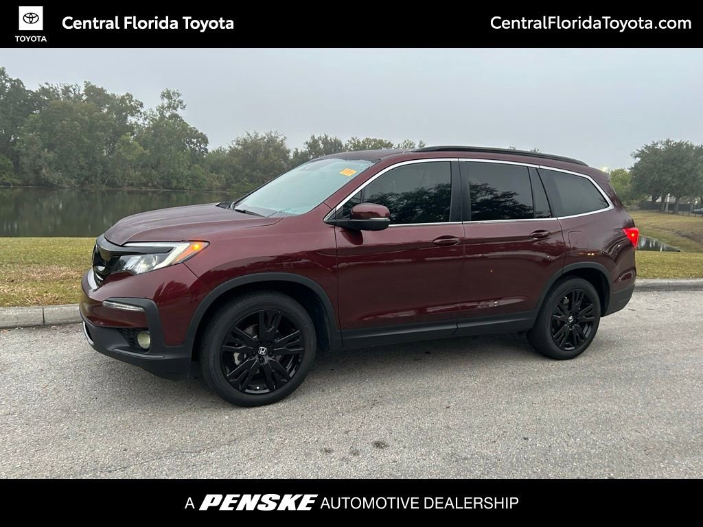 2022 Honda Pilot SE's photo