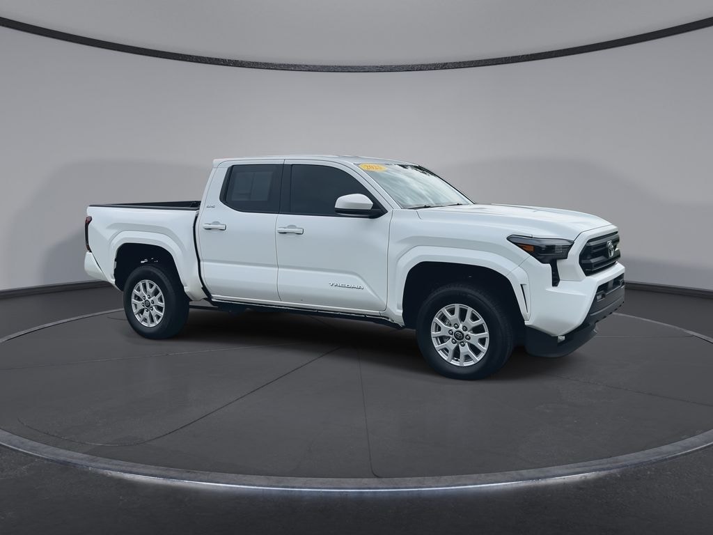Used 2025 Toyota Tacoma SR5 Truck