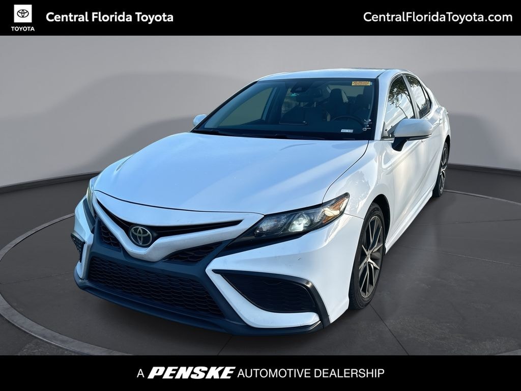 Used 2024 Toyota Camry SE Sedan