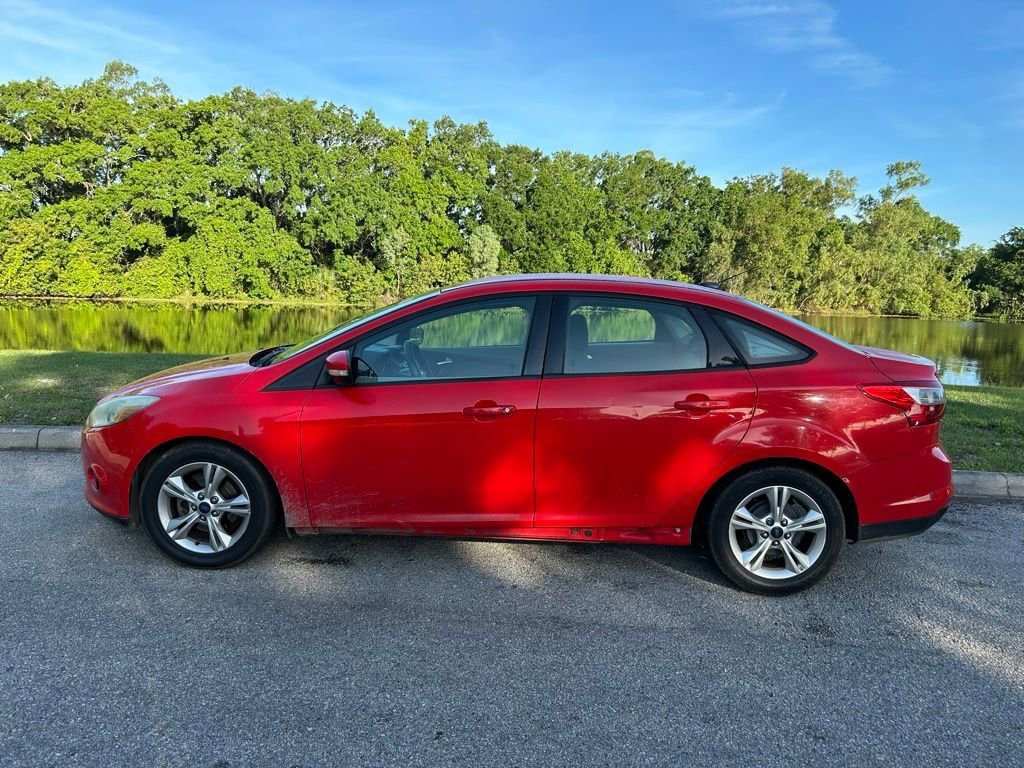 Used 2014 Ford Focus SE Sedan
