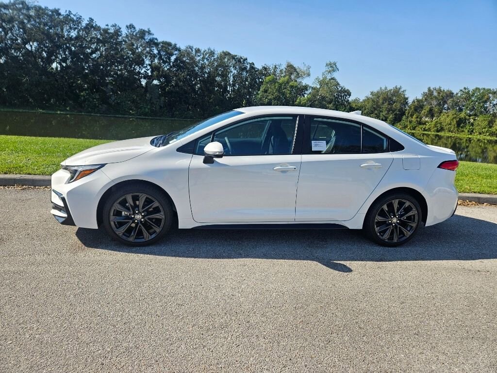 Used 2024 Toyota Corolla SE Sedan
