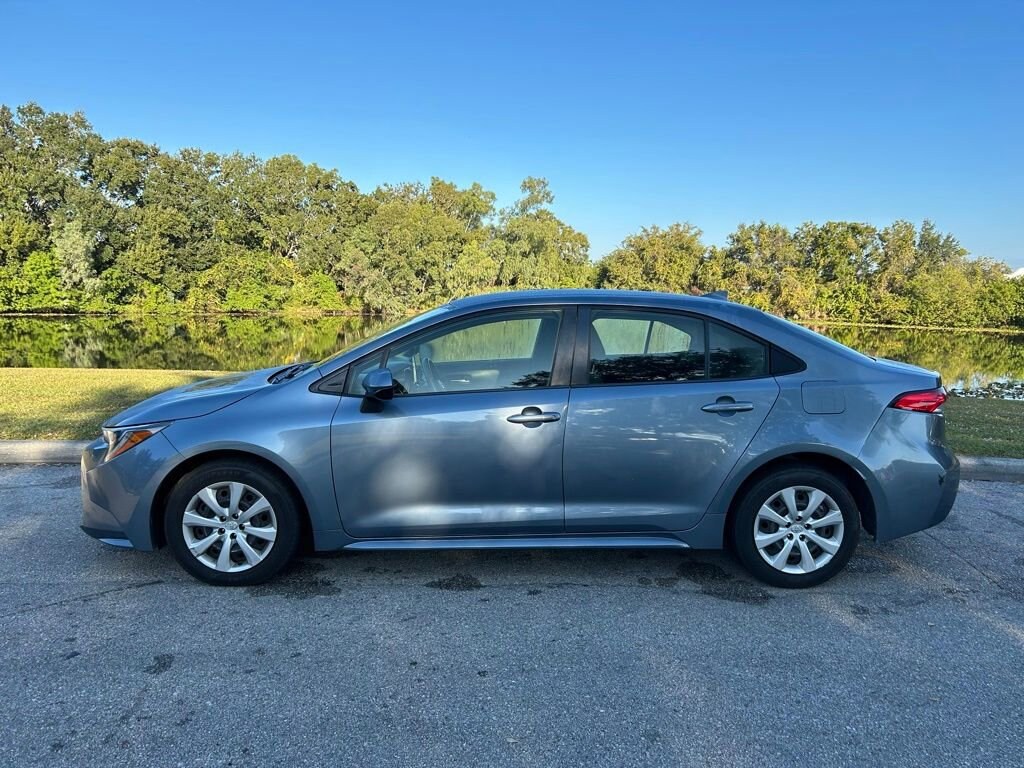 Used 2021 Toyota Corolla LE Sedan