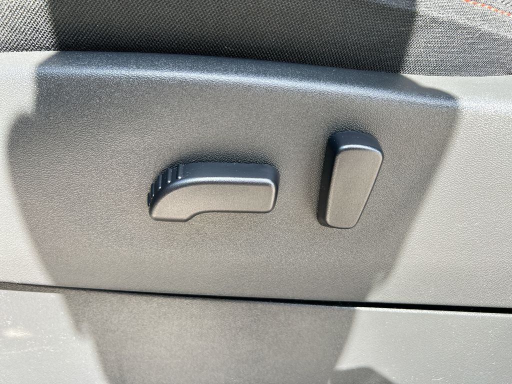 2023 Nissan Frontier PRO-4X - Photo 12