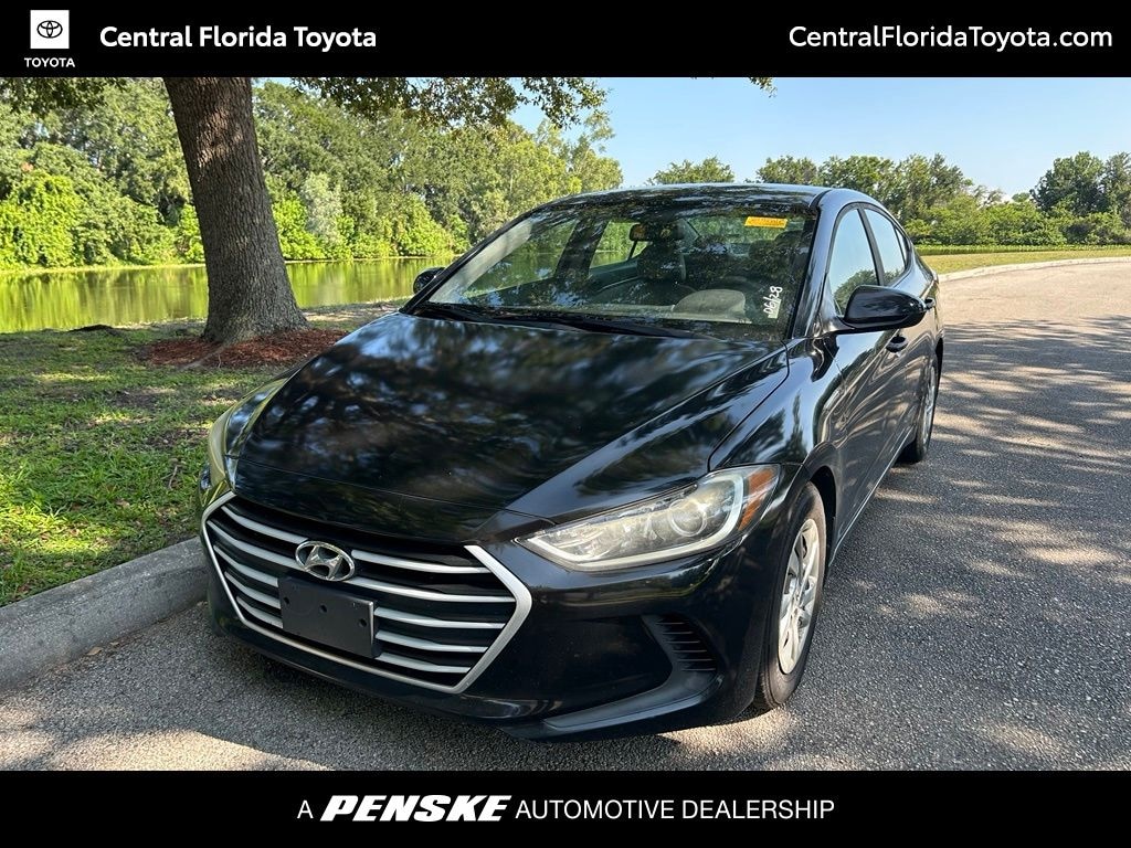 Used 2017 Hyundai Elantra SE Sedan