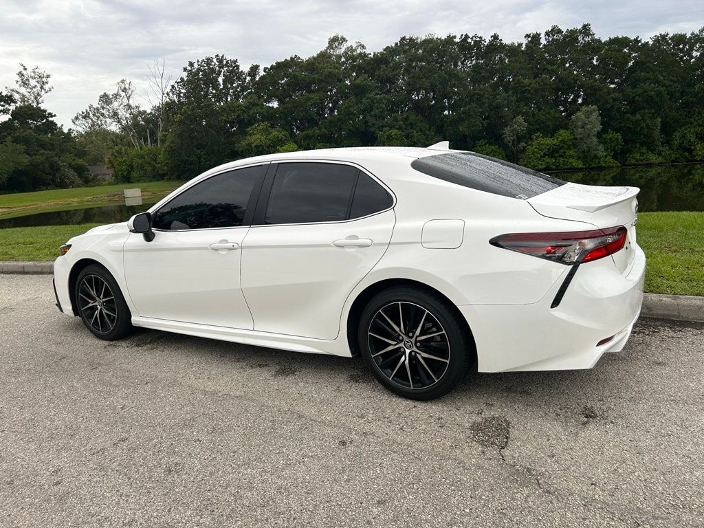 Used 2023 Toyota Camry SE Sedan