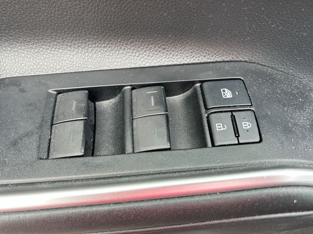 Used 2022 Toyota Highlander L SUV