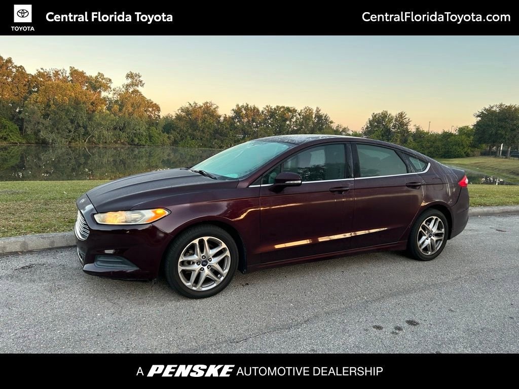 Used 2013 Ford Fusion SE Sedan