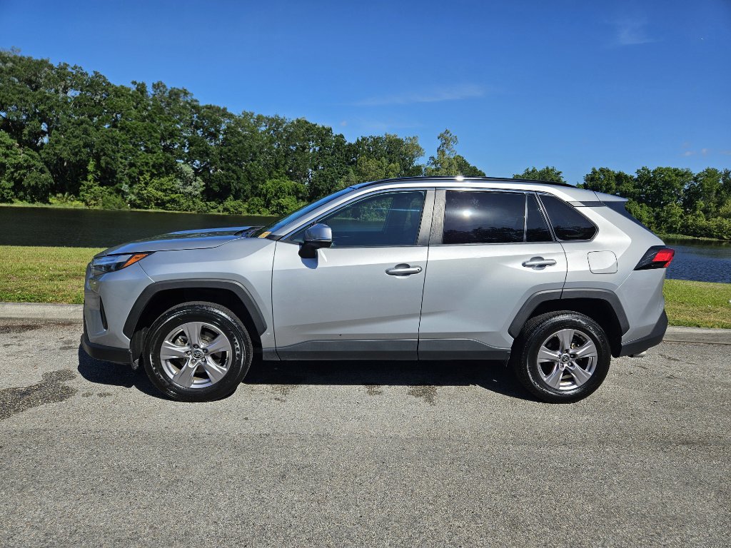 Used 2022 Toyota RAV4 XLE with VIN 2T3W1RFV8NW190812 for sale in Orlando, FL