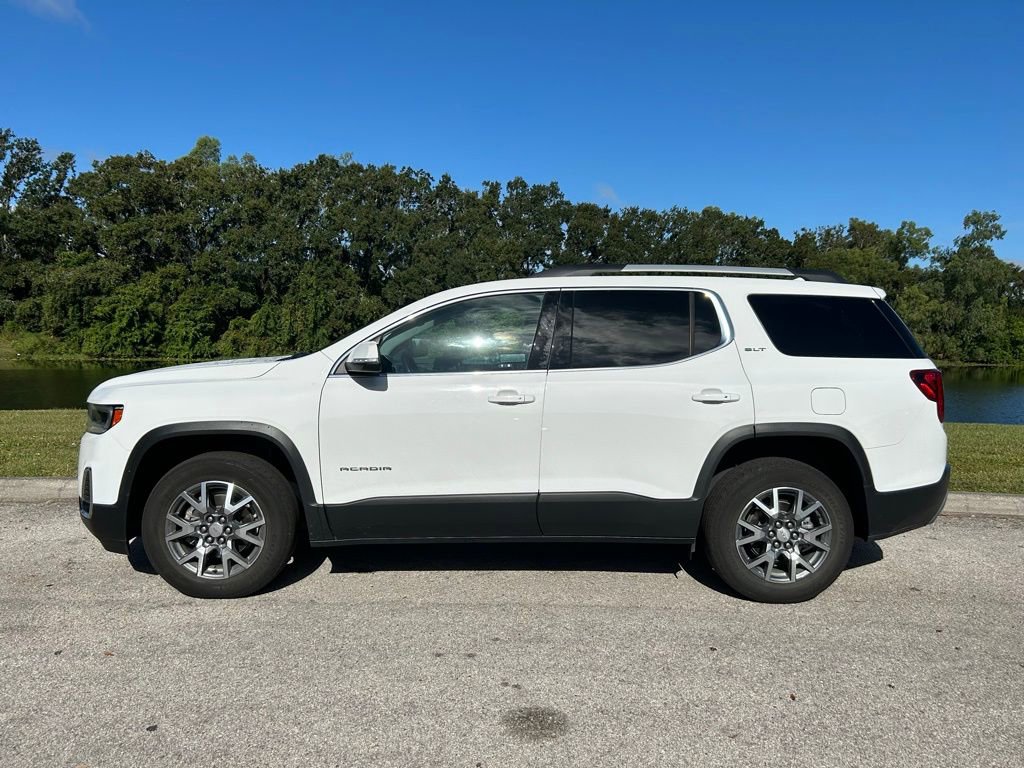 2023 Gmc Acadia SLT photo 2