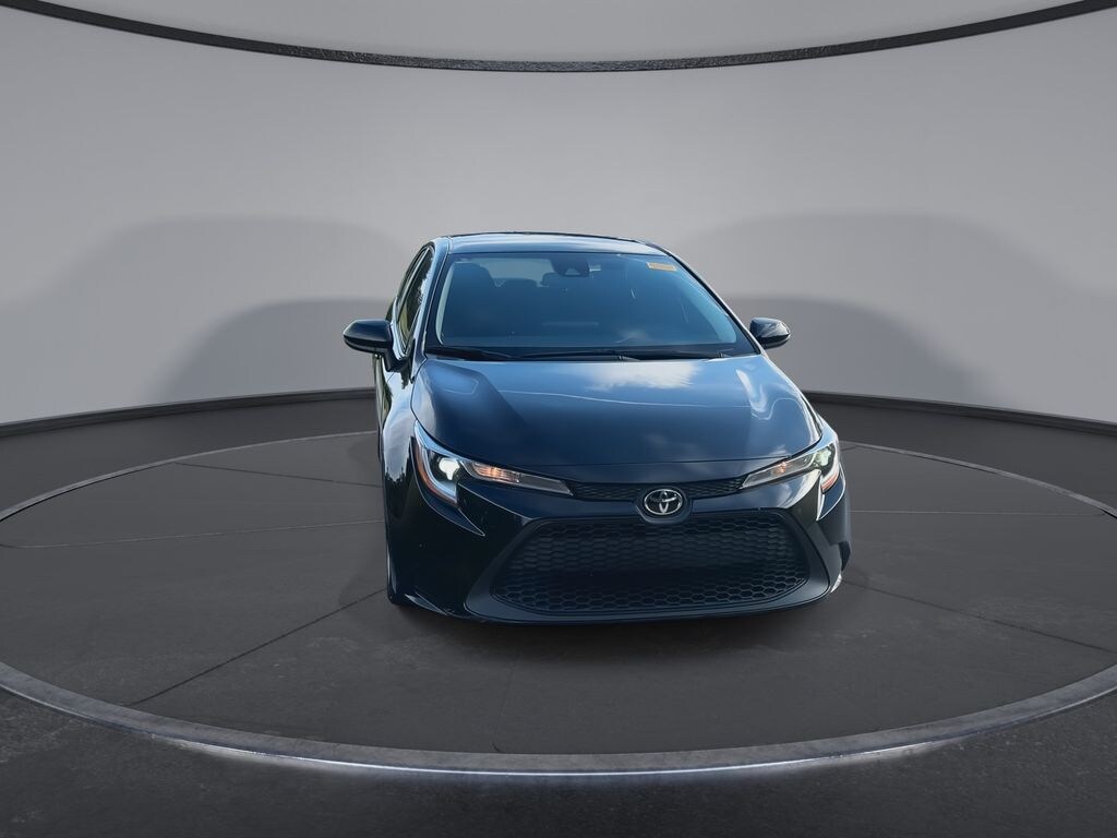 Used 2022 Toyota Corolla LE Sedan