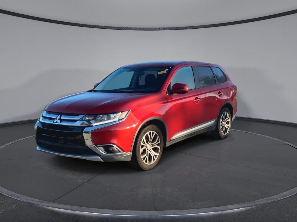 Used 2017 Mitsubishi Outlander SE SUV