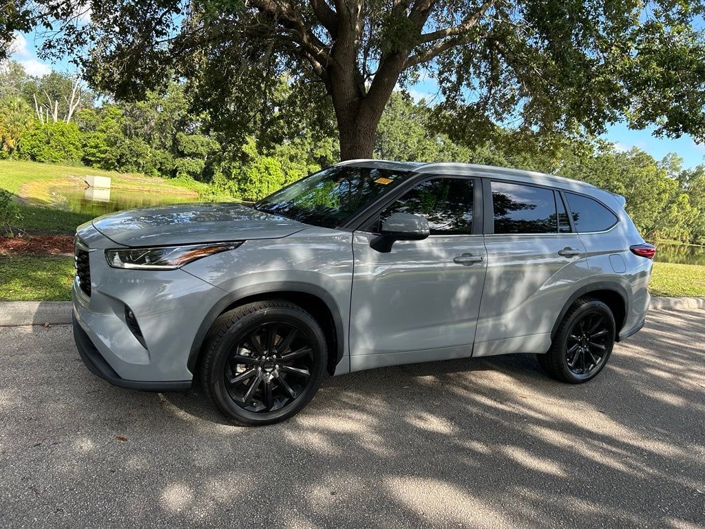 Used 2023 Toyota Highlander Hybrid Bronze Edition SUV