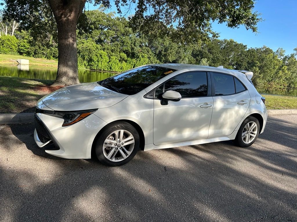 Used 2019 Toyota Corolla Hatchback SE Hatchback