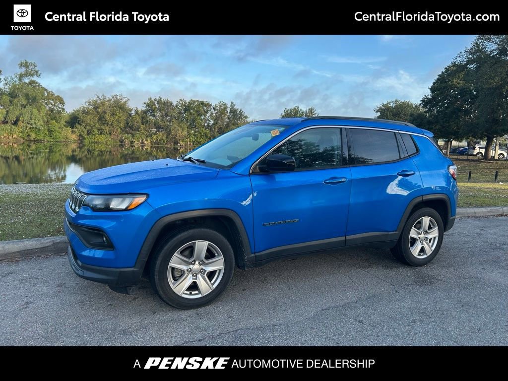 2022 Jeep Compass Latitude's photo