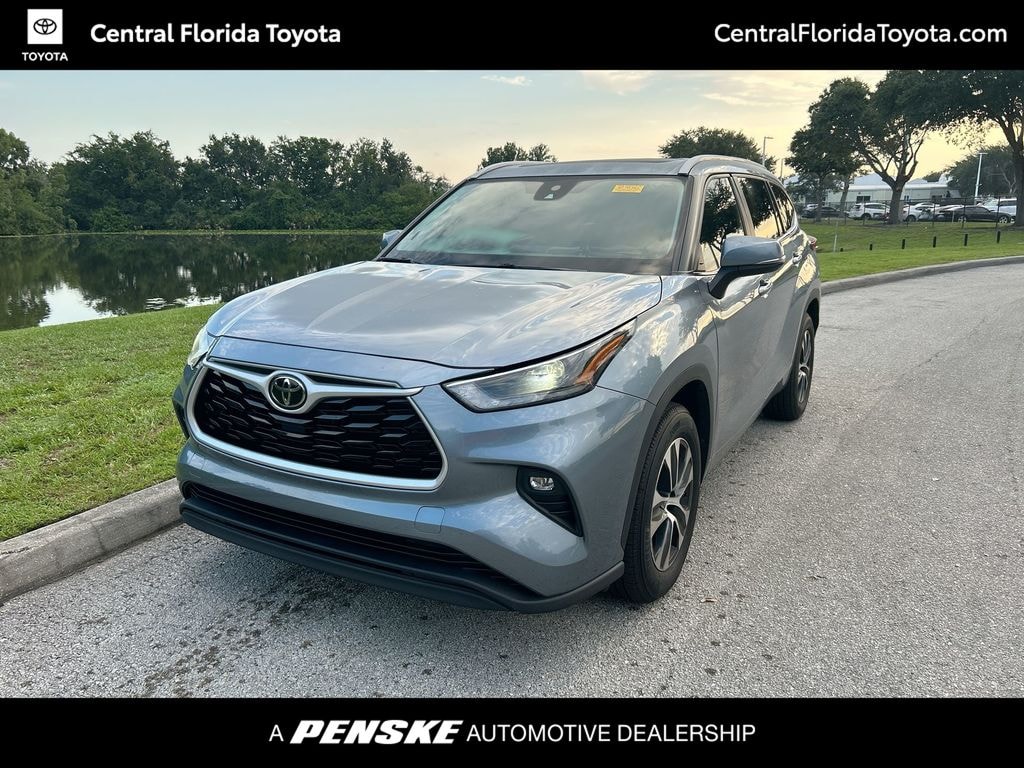 Used 2023 Toyota Highlander XLE SUV