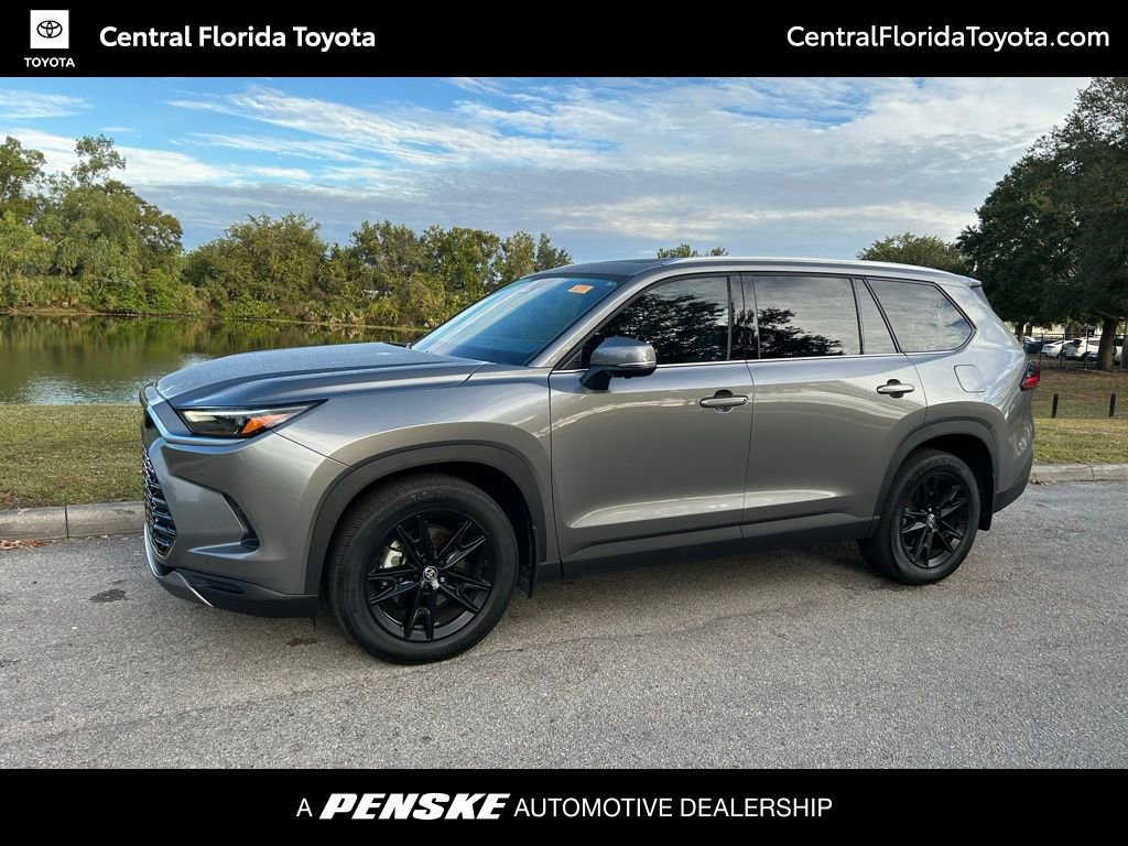 2025 Toyota Grand Highlander Platinum's photo