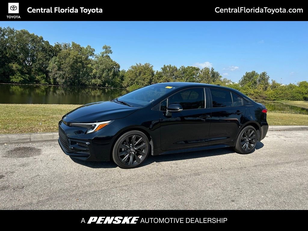 2024 Toyota Corolla SE's photo