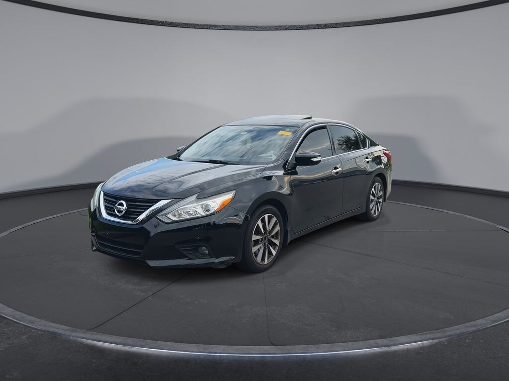 Used 2017 Nissan Altima 2.5 SV Sedan