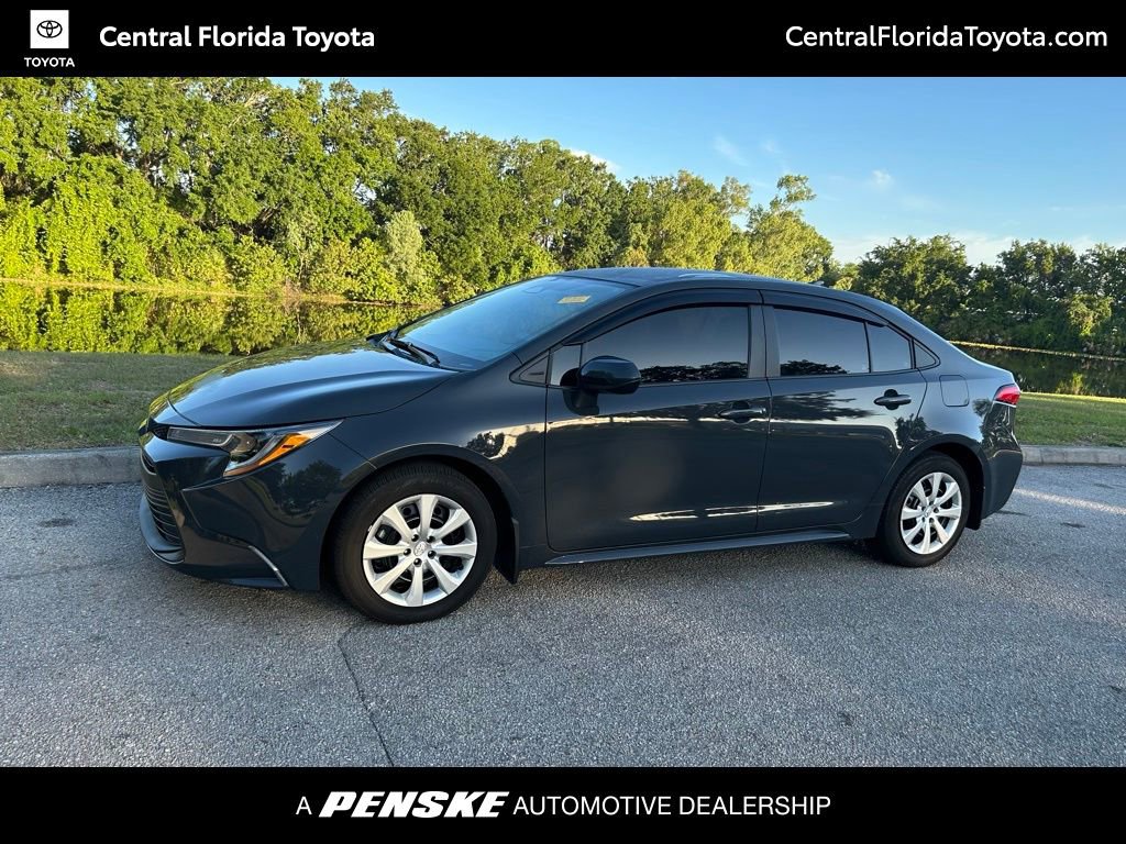2025 Toyota Corolla LE