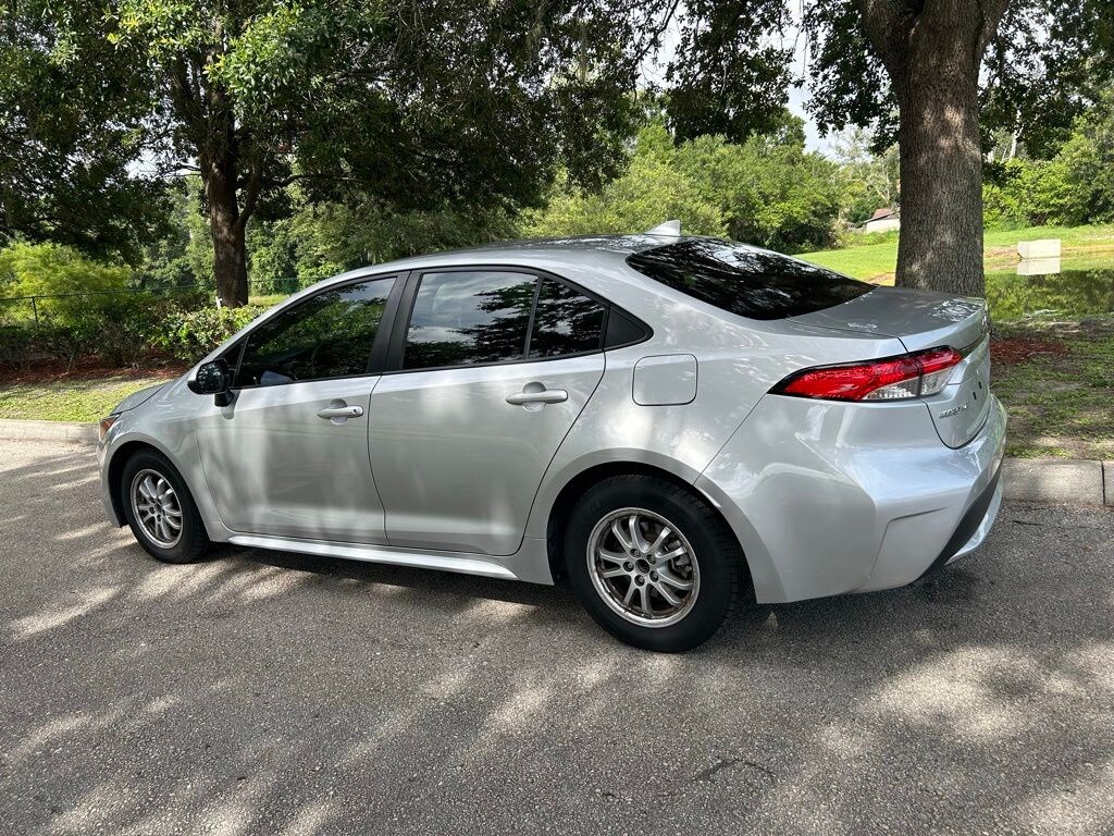 Used 2022 Toyota Corolla Hybrid LE Sedan