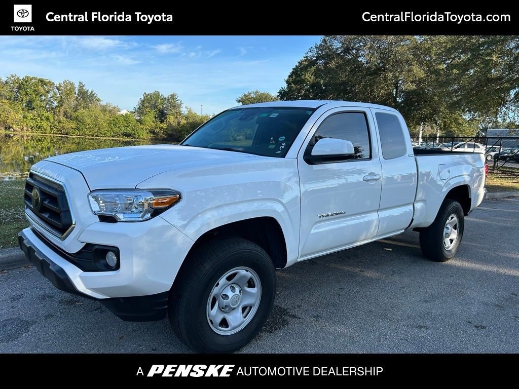2023 Toyota Tacoma SR5's photo