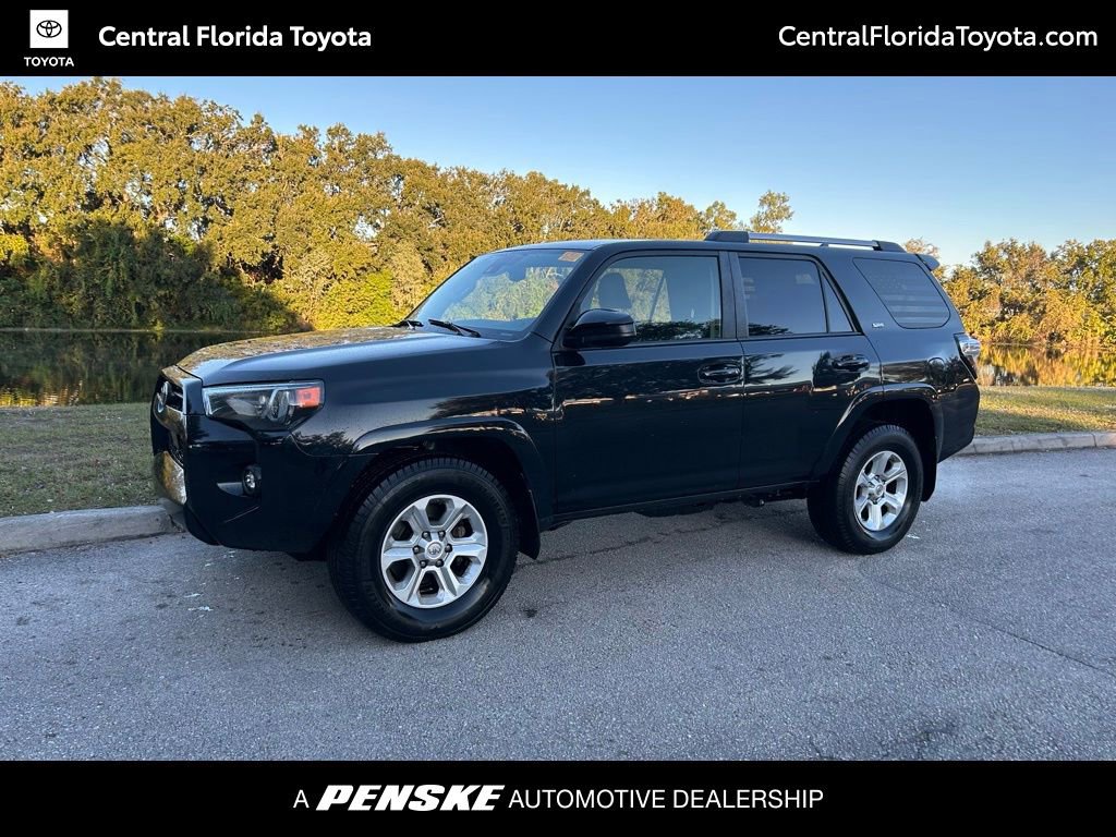 2021 Toyota 4Runner SR5's photo