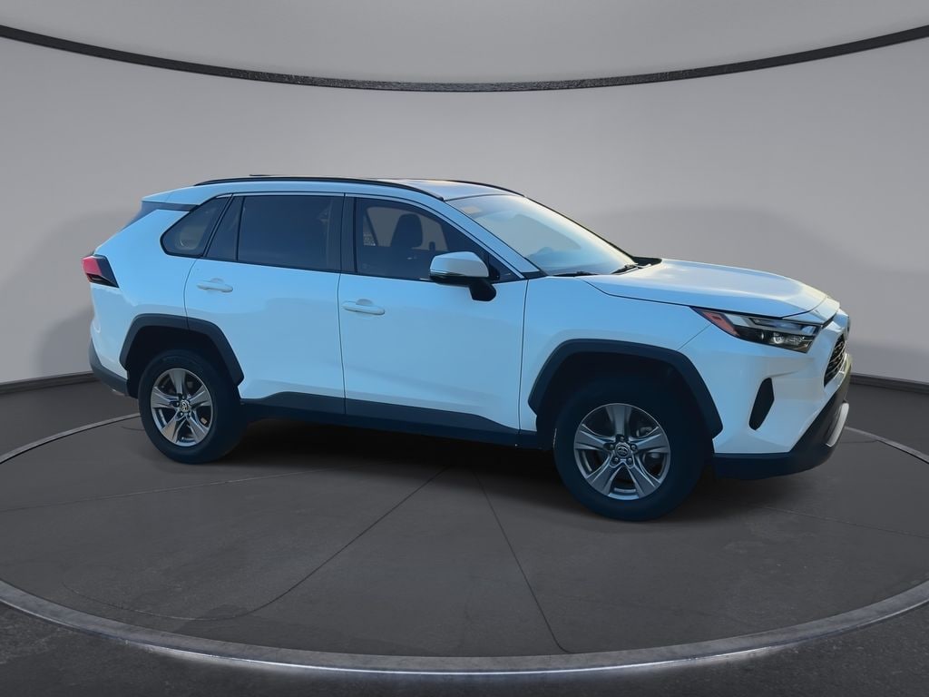 Used 2022 Toyota RAV4 XLE SUV
