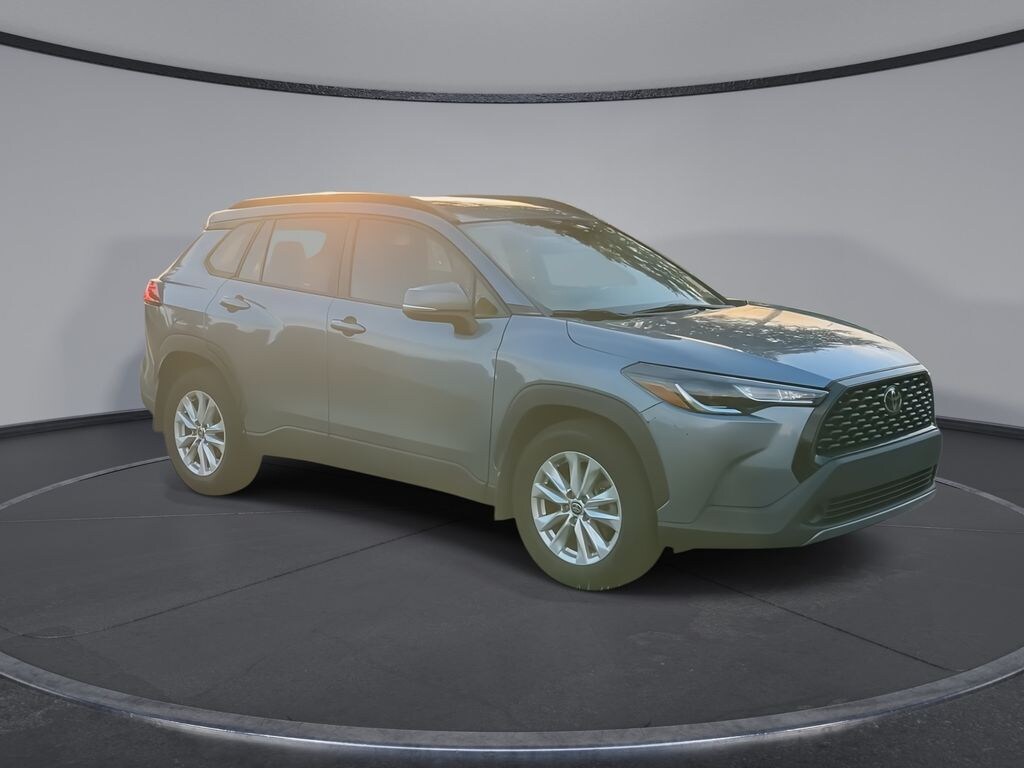Used 2024 Toyota Corolla Cross LE SUV