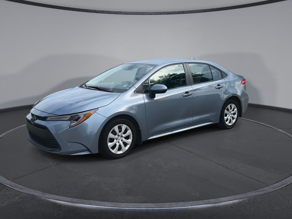 Used 2025 Toyota Corolla LE Sedan