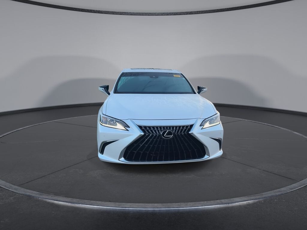 Used 2024 Lexus ES 350 Sedan