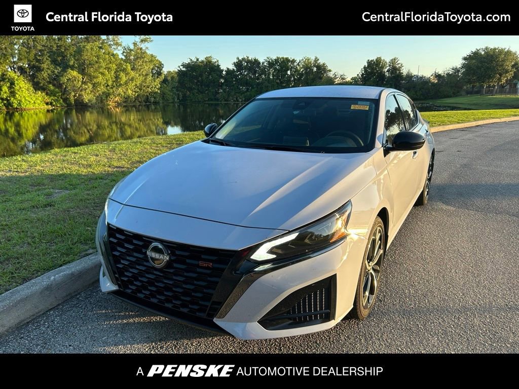 2025 Nissan Altima 2.5 SR's photo