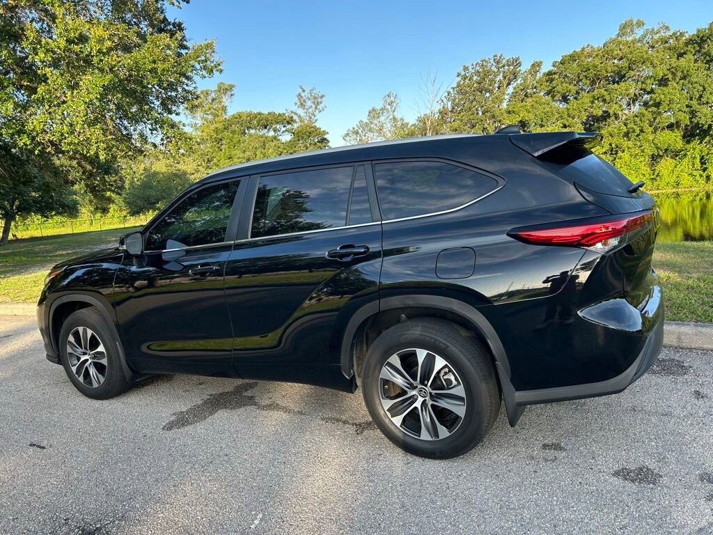 Used 2023 Toyota Highlander XLE SUV