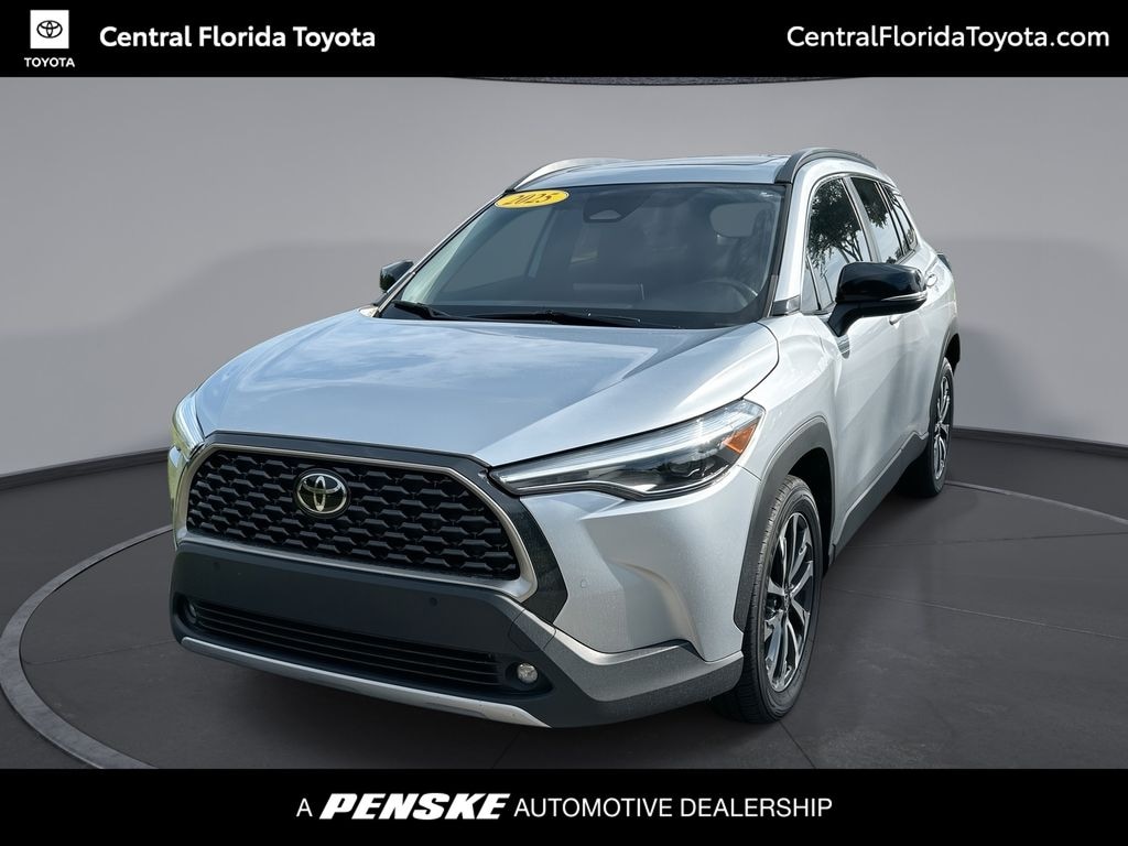 Used 2025 Toyota Corolla Cross XLE SUV