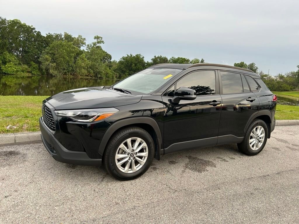 Used 2024 Toyota Corolla Cross LE SUV